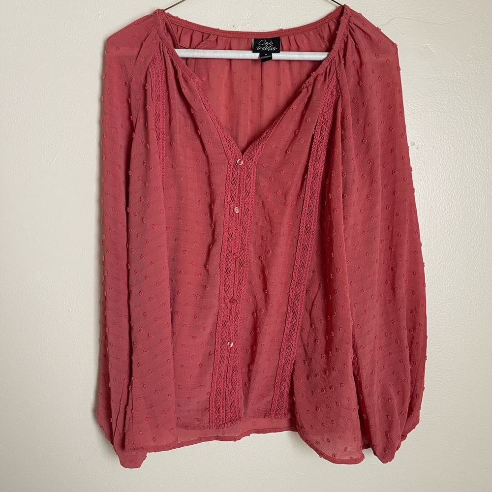NWOT Oak & Trellis Dusty Rose Textured Button-Front Blouse